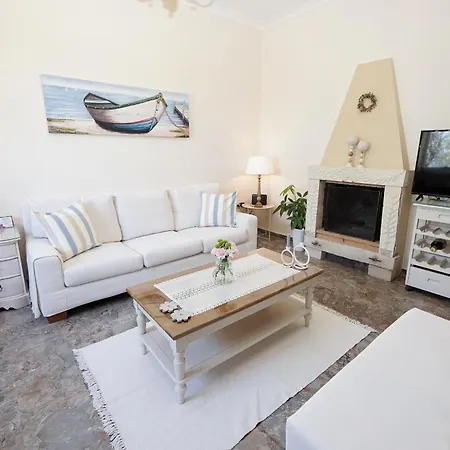 Apartament Kontis 1 *