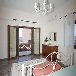 Apartament Kontis 1 *