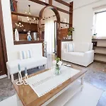 Kontis 1 *