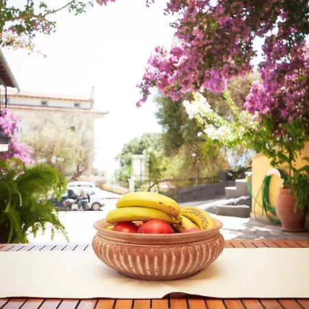 Apartamento Kontis 1 *