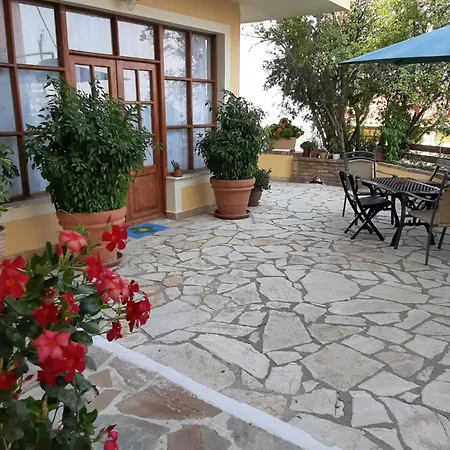Kontis 1 * Pelekas