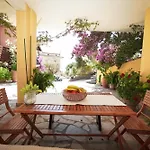 Appartement Kontis 1 *